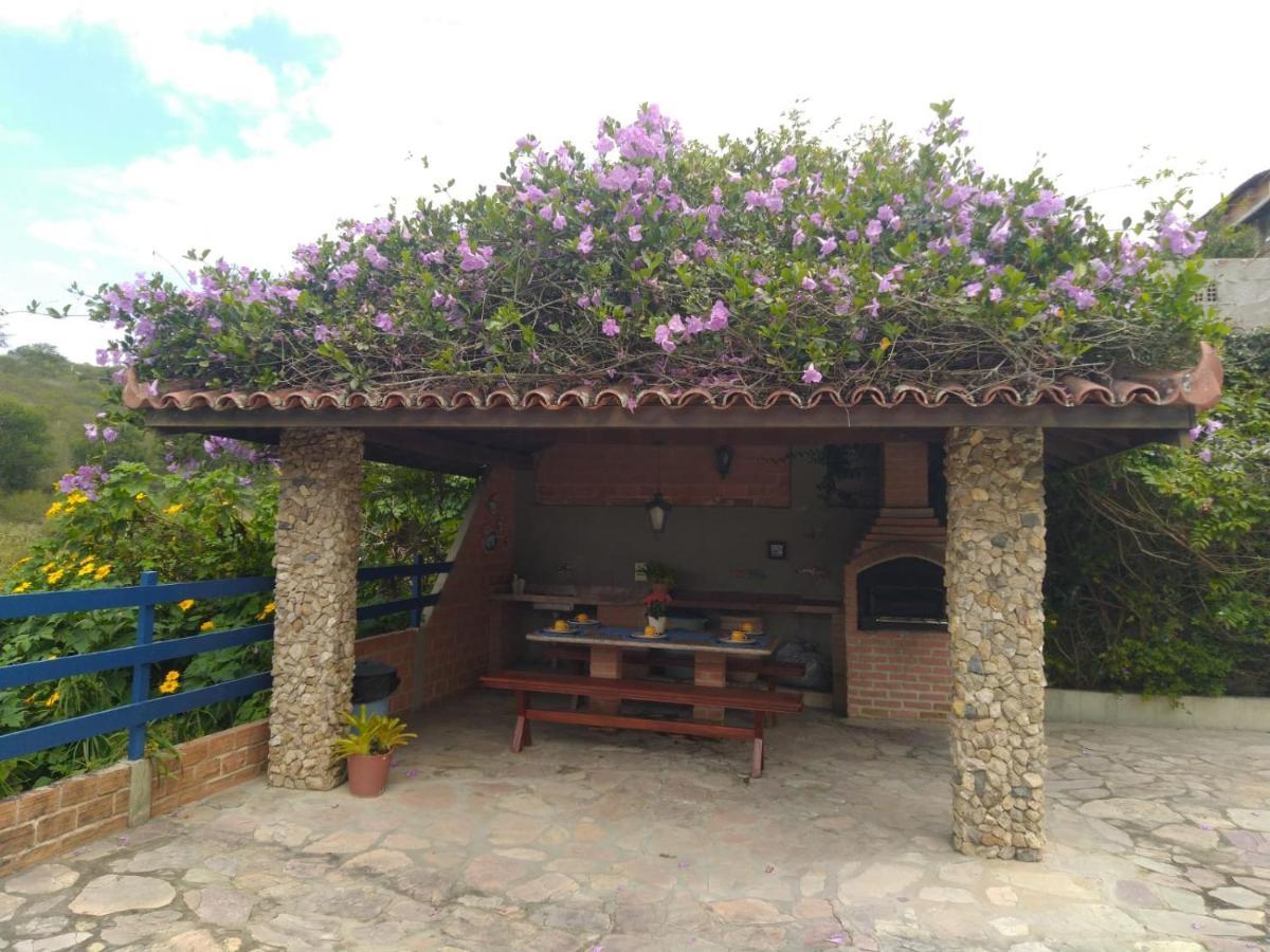 Casa Cantinho da Paz, seu lazer completo, churrasqueira, piscina e muita tranquilidade Gravatá Exterior foto