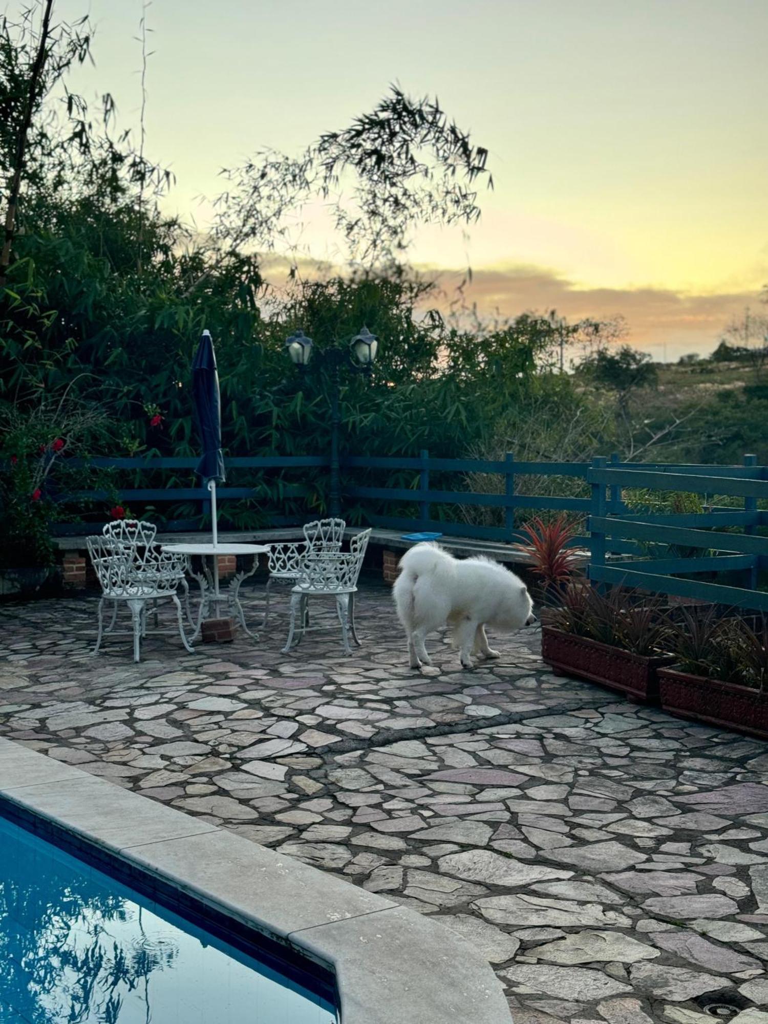 Casa Cantinho da Paz, seu lazer completo, churrasqueira, piscina e muita tranquilidade Gravatá Exterior foto